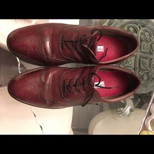 Like new Rockport Burgundy Leather Wingtips Sz 12